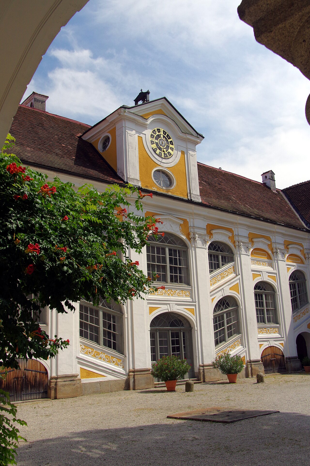 Schloss Tillysburg