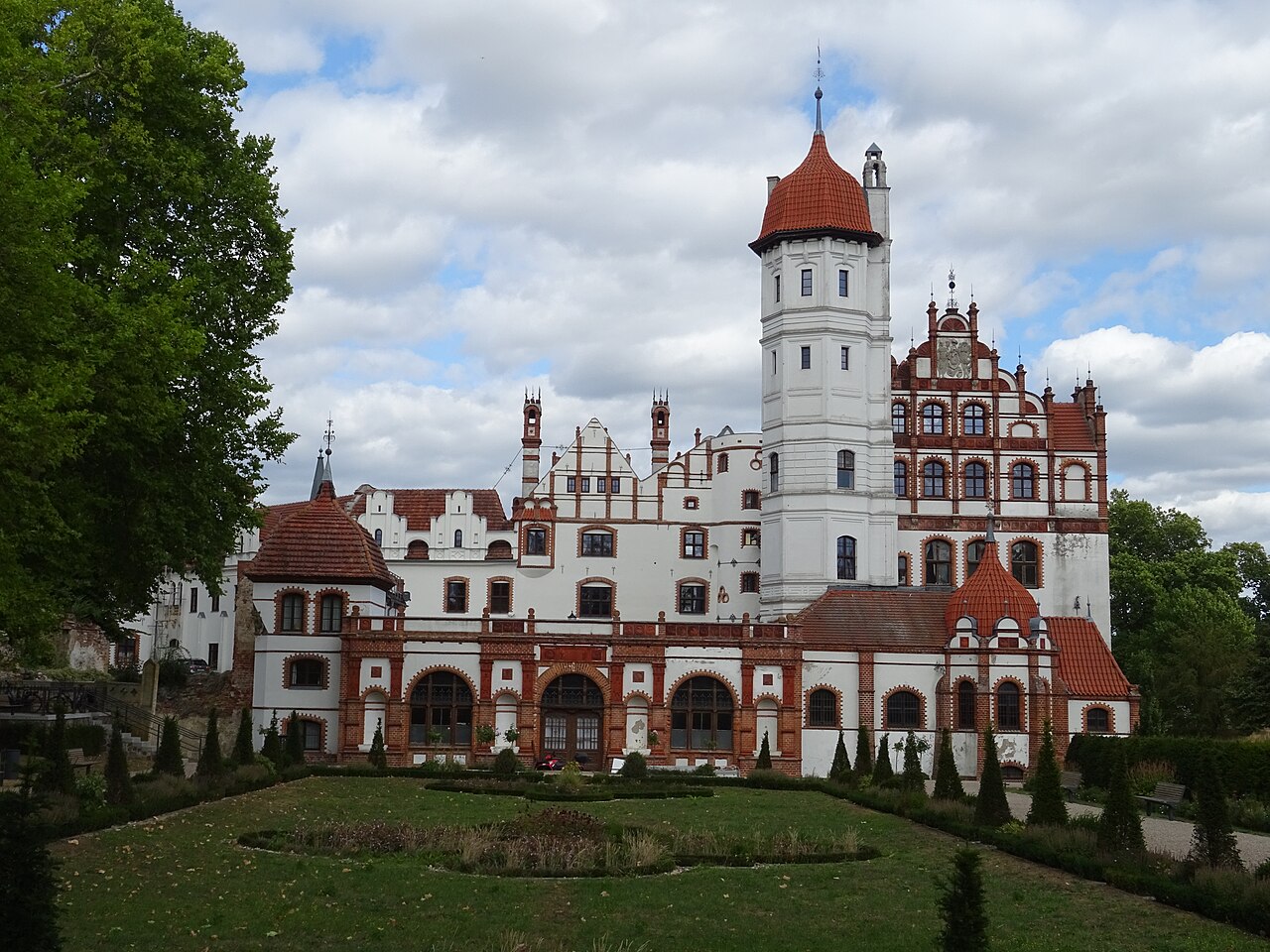 Schloß Basedow