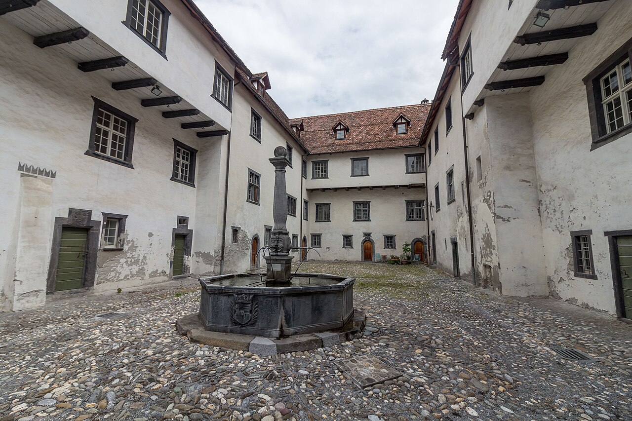 Schloss Haldenstein