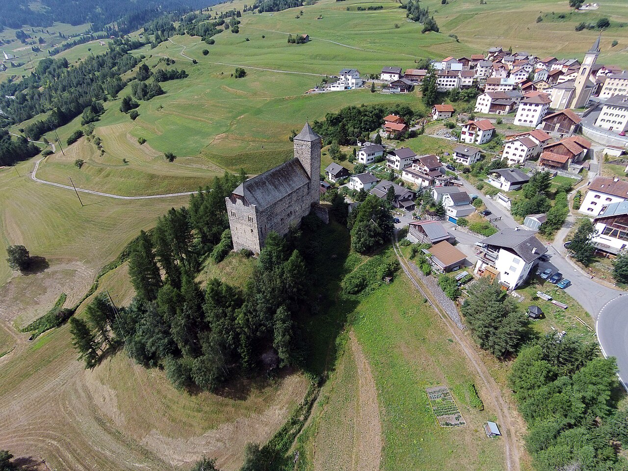 Burg Riom