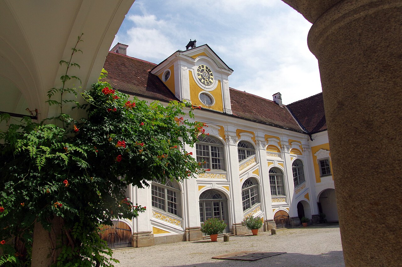 Schloss Tillysburg